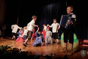 Proslava ob materinskem dnevu 9